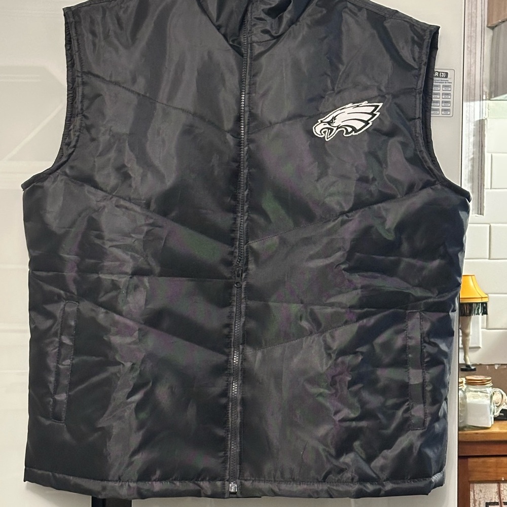 Philadelphia Eagles Black Puffer Vest